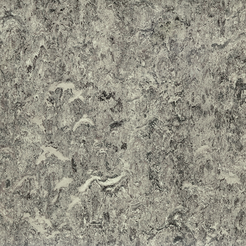 Friotaíocht stain & urláir ilchineálach ar chostas íseal