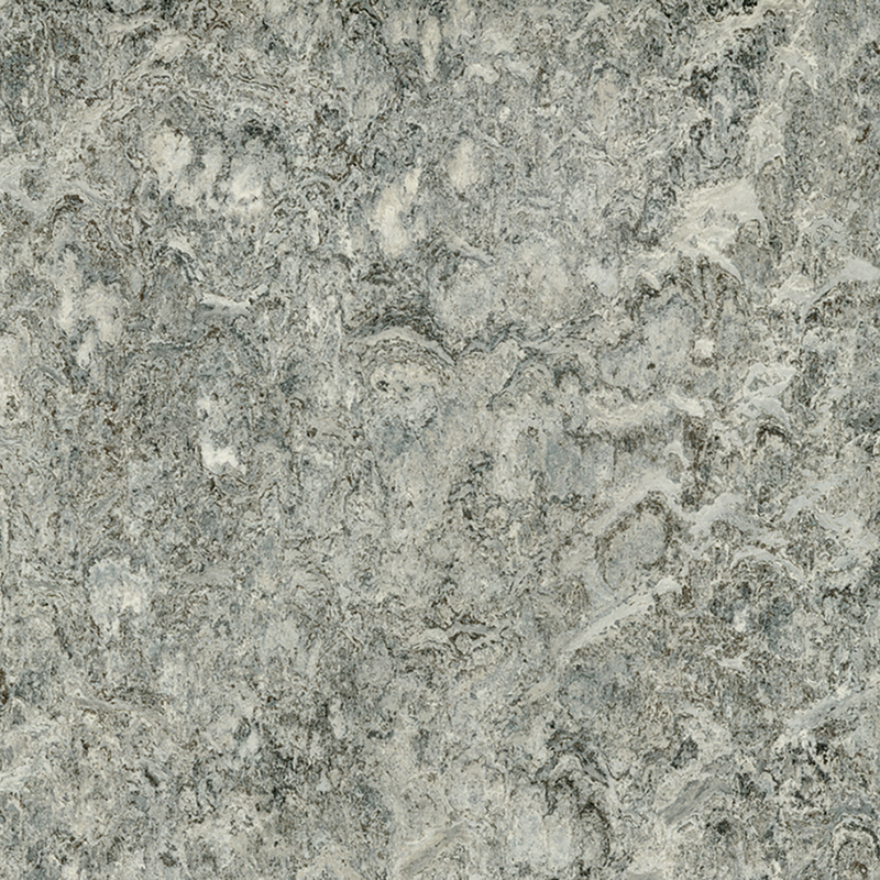 Friotaíocht stain & urláir ilchineálach ar chostas íseal