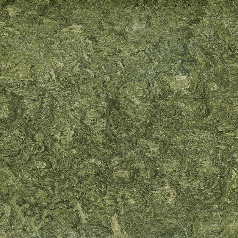 Friotaíocht stain & urláir ilchineálach ar chostas íseal