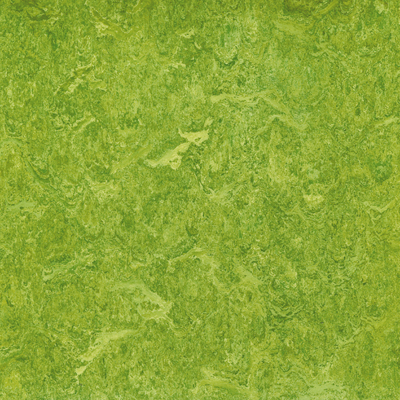 Friotaíocht stain & urláir ilchineálach ar chostas íseal